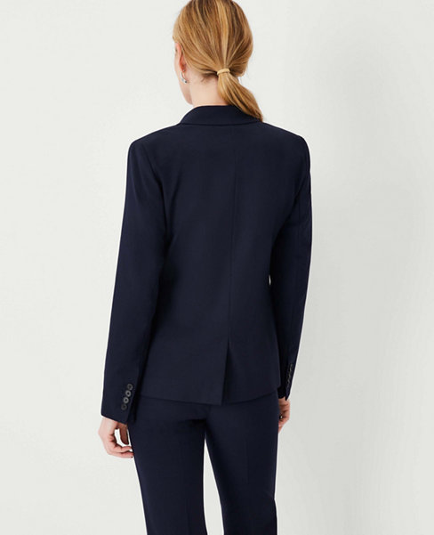 The Notched Two Button Blazer in Seasonless Stretch - Curvy Fit