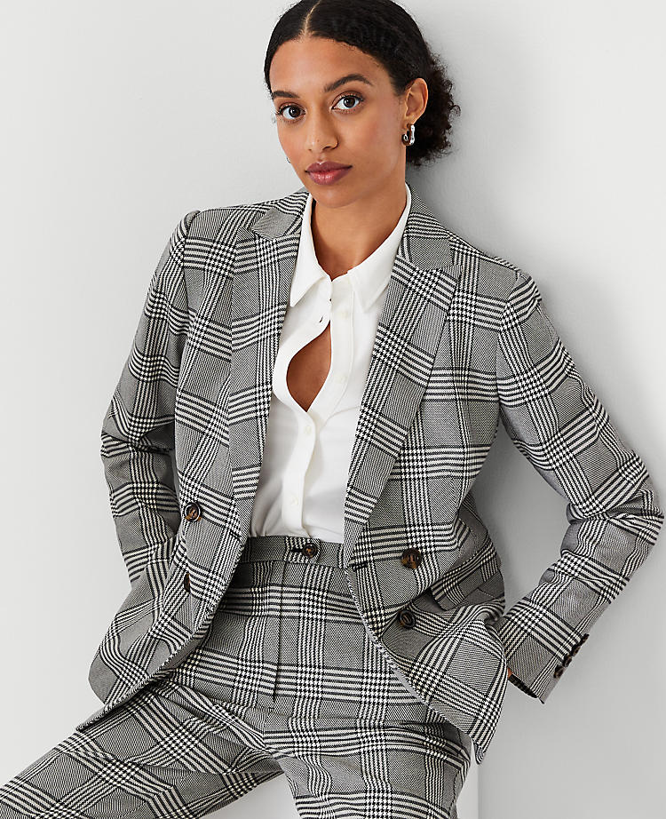 The Fitted Double Breasted Blazer