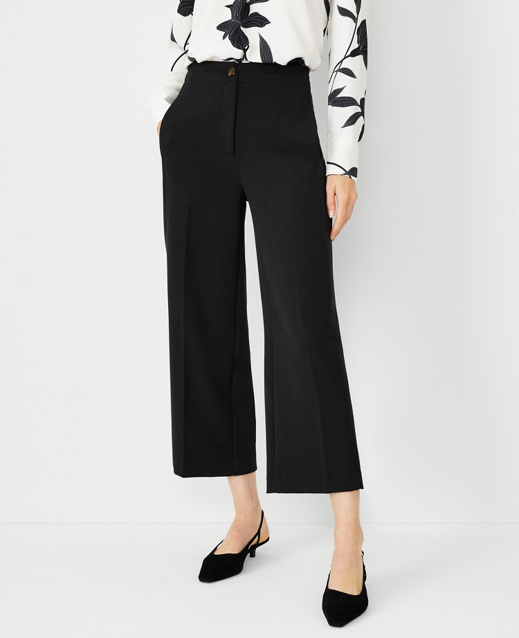 White House Black Market Embroidered Capris & Cropped Pants