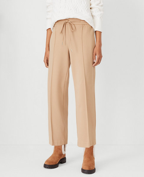 The Petite Easy Straight Ankle Pant in Knit Twill