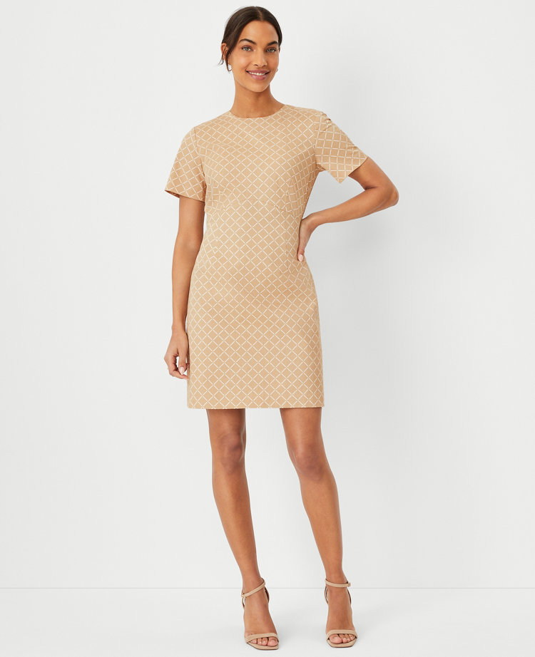 Short Sleeve Sheath Dress