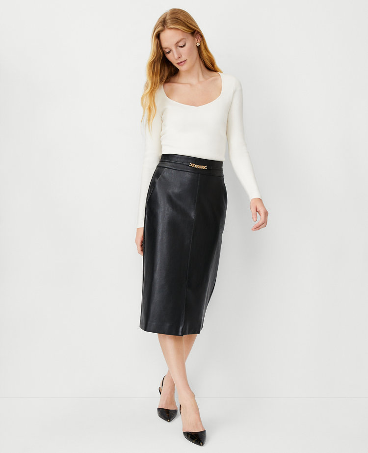 Petite Chain Pebbled Faux Leather Pocket Midi Skirt