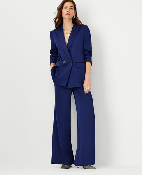 WOMEN'S RELAXED TAILORED JACKET