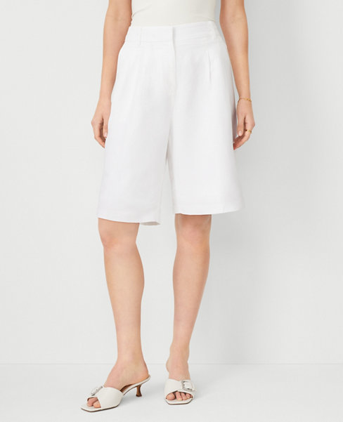 Pleated Long Shorts in Linen Blend carousel Product Image 2
