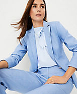 The Petite Hutton Blazer in Chambray Linen Blend carousel Product Image 3