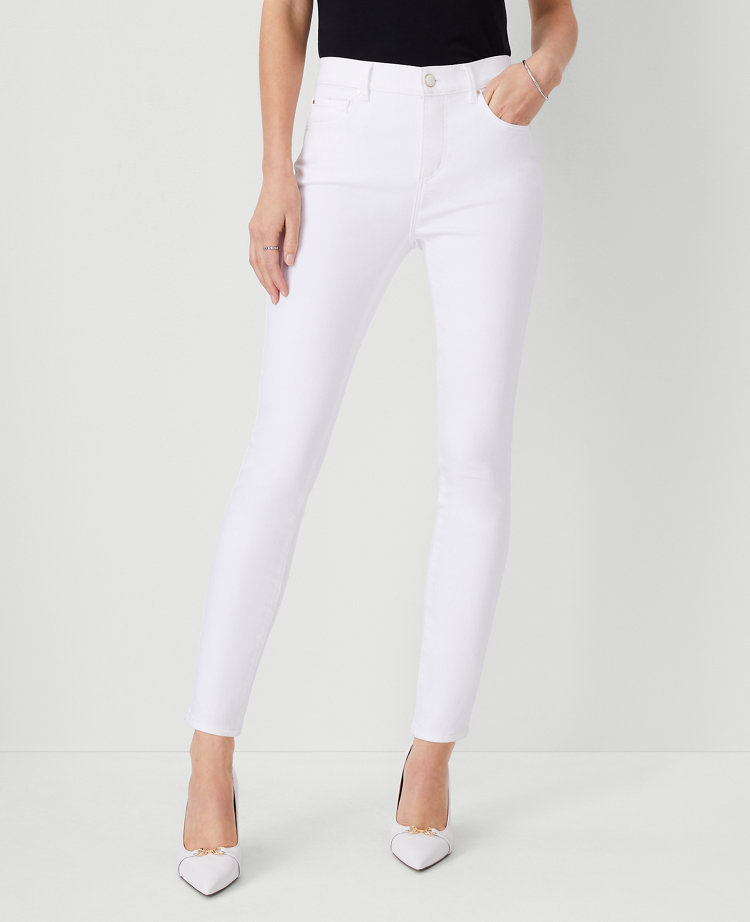 Petite Mid Rise Skinny Jeans in White