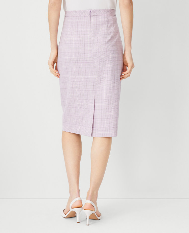 The Petite Clean Pencil Skirt in Plaid