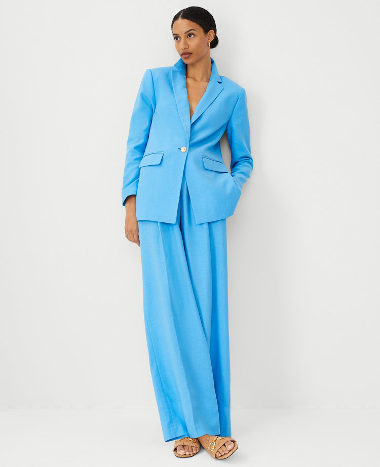 The Petite Pleated Wide-Leg Pant