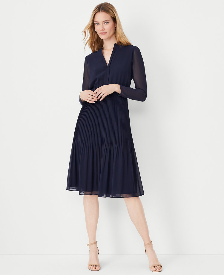 Ann taylor shop pleated flare dress