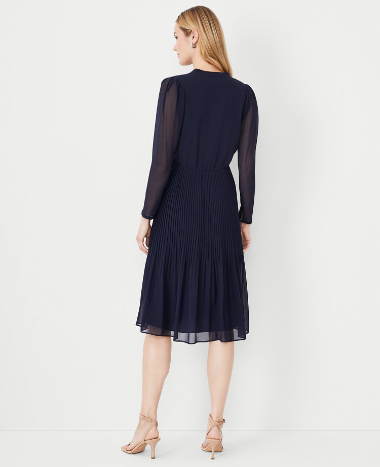 Ann taylor shop pleated flare dress