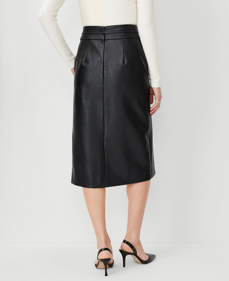 Black leather midi 2025 skirt with pockets