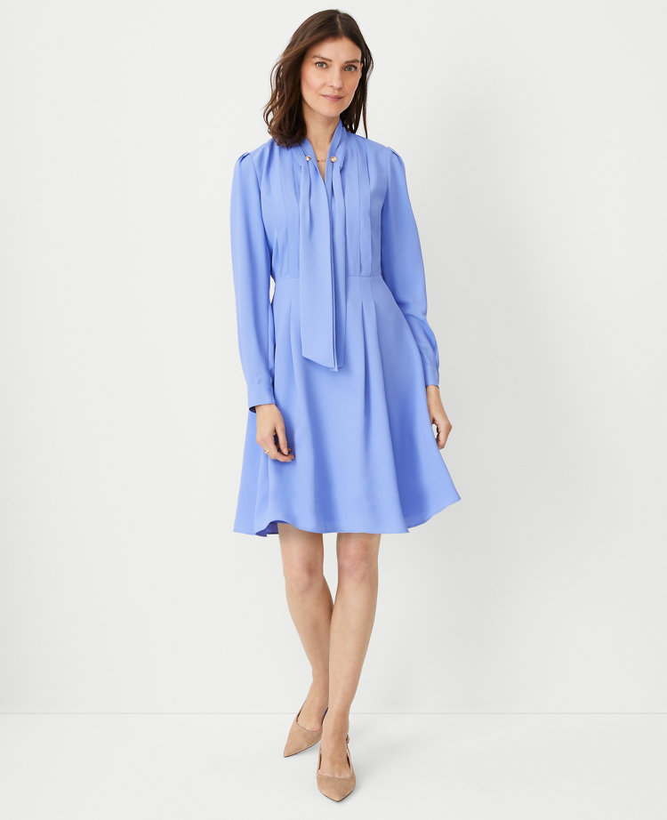 Tie neck pleated outlet dress