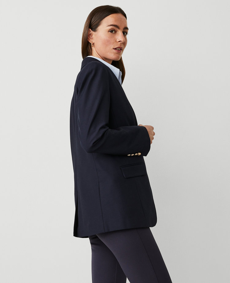 Black stretch no-lapels Blazer