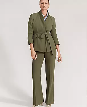 The Petite Side Zip Trouser Pant in Crepe carousel Product Image 4