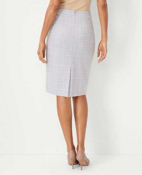 The Petite Pencil Skirt in Plaid