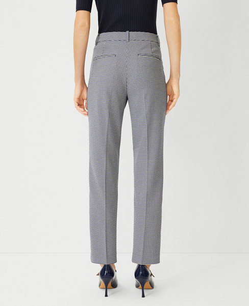 The Petite Eva Ankle Pant in Houndstooth - Curvy Fit