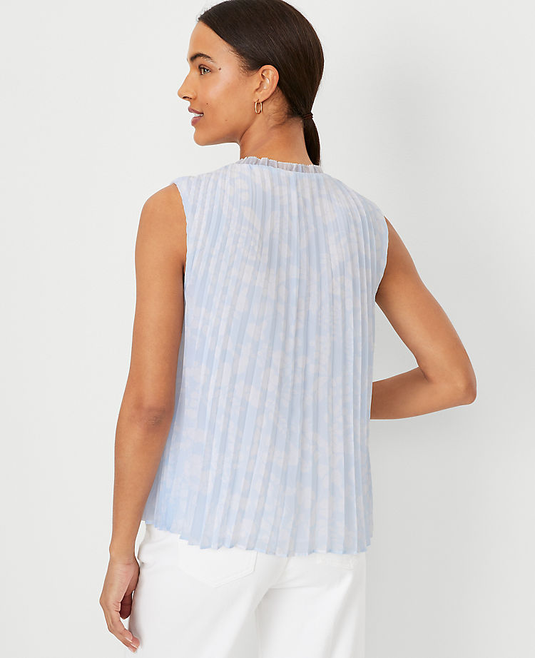Floral Pleated Tie Neck Top