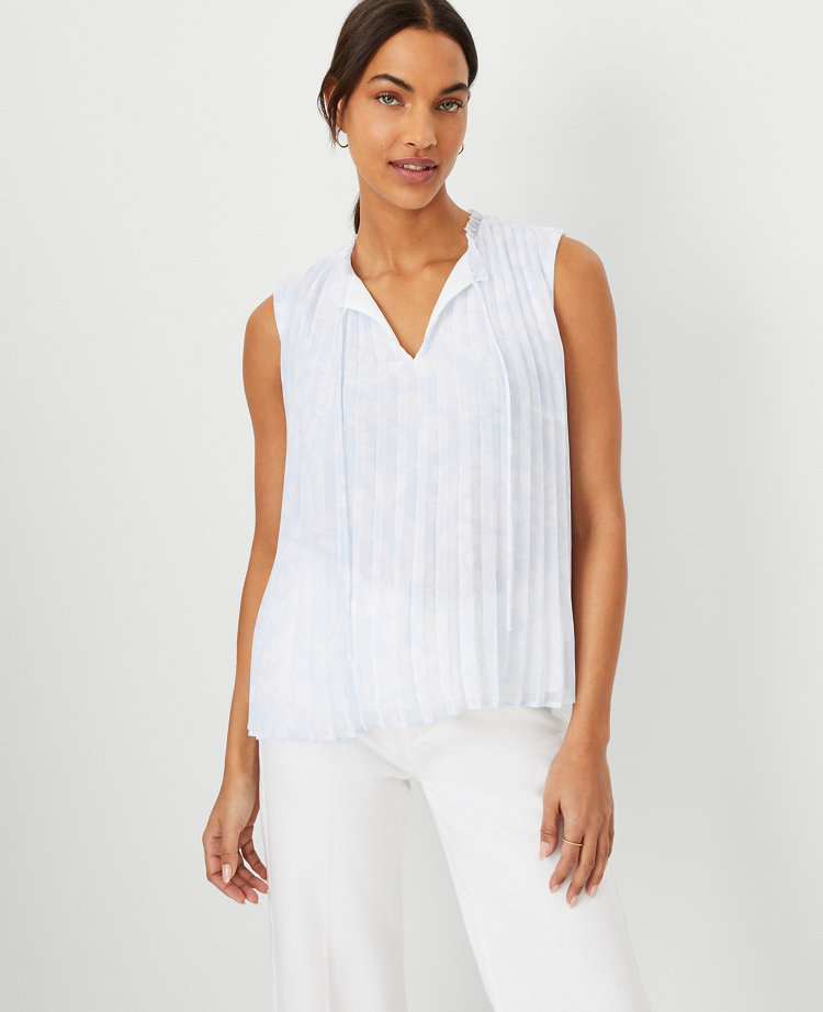 Sleeveless Floral Woven Top with Neck Tie