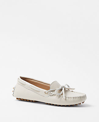Ann Taylor At Weekend Leather Driving Moccasins In Pearl Shadow