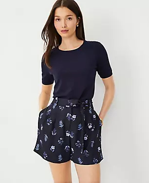 Floral Tie Waist Pleated Shorts carousel Product Image 2