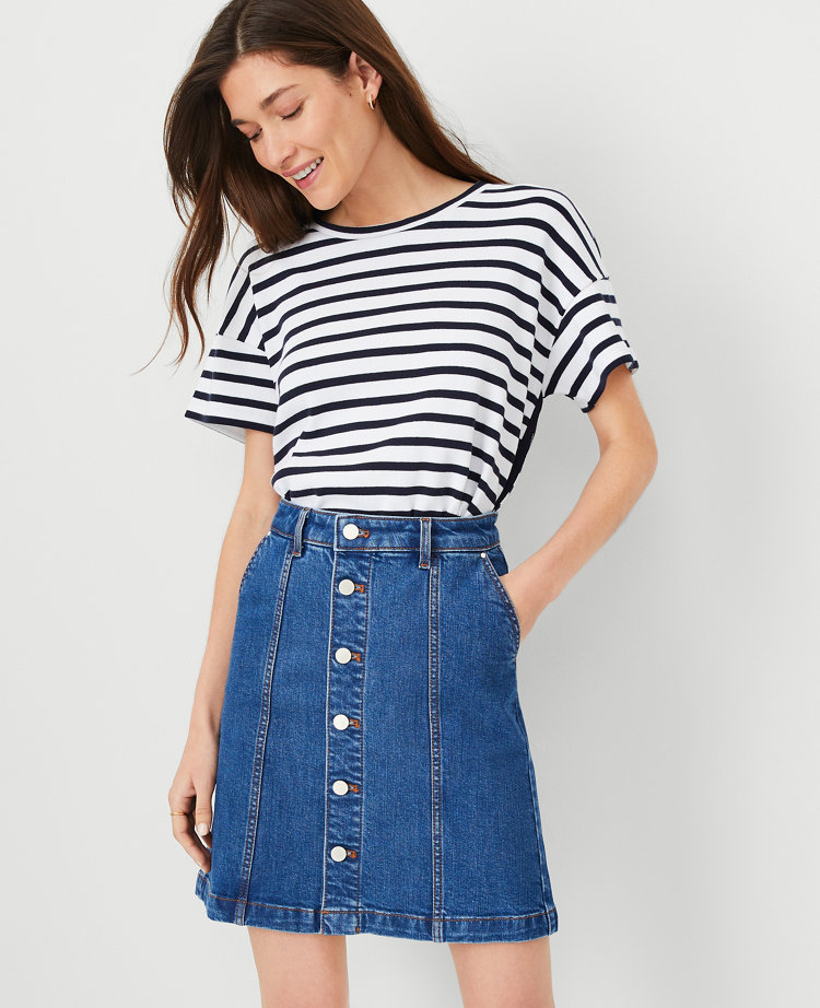 Petite AT Weekend Denim Skirt in Medium Vintage Indigo Wash