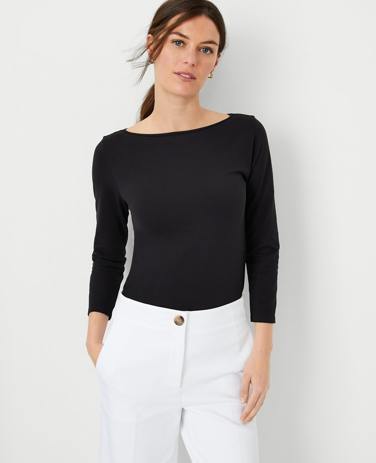 Basic Seamless 3/4 Scoop Neck Top