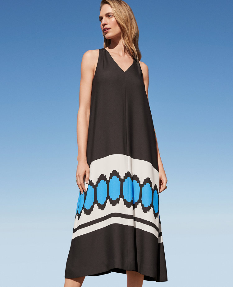 Petite Geo Border Linen Blend V-Neck Maxi Dress