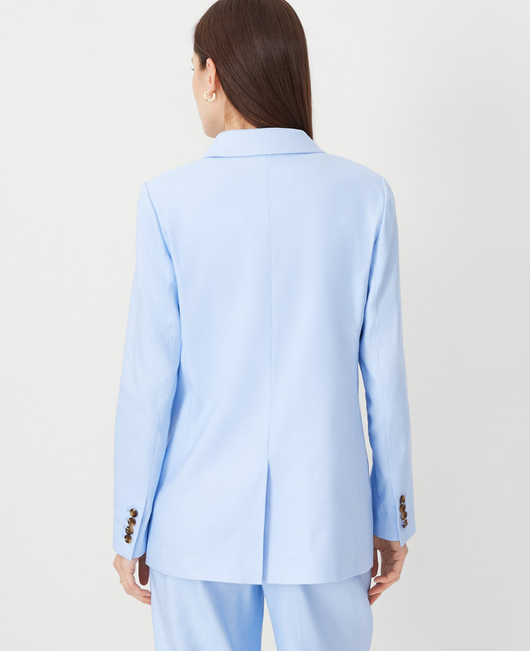 The Petite Oversized Peak Lapel Blazer in Linen Twill