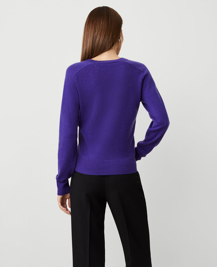 Cashmere V-Neck Sweater