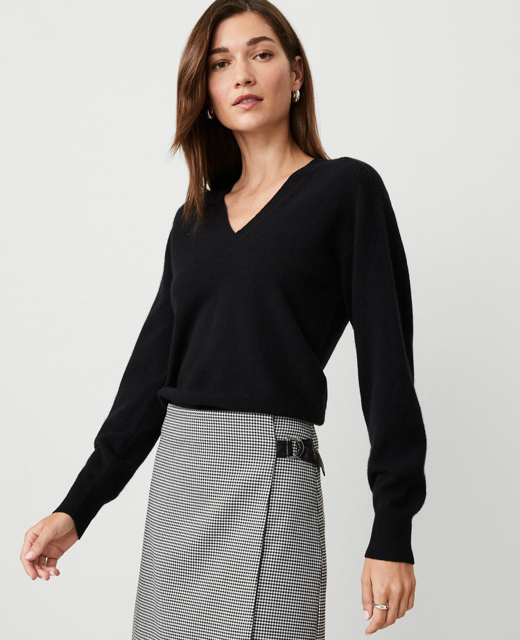 Cashmere V-Neck Sweater