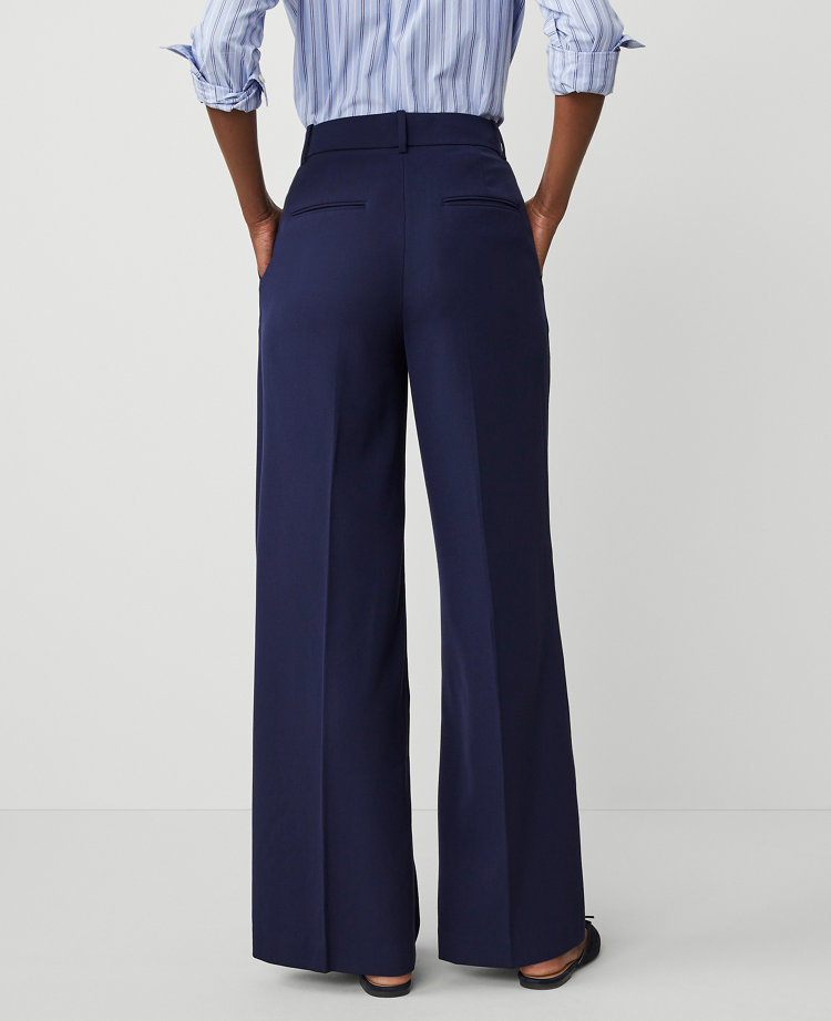 The Pleated Wide-Leg Pant in Textured Drape - Curvy Fit