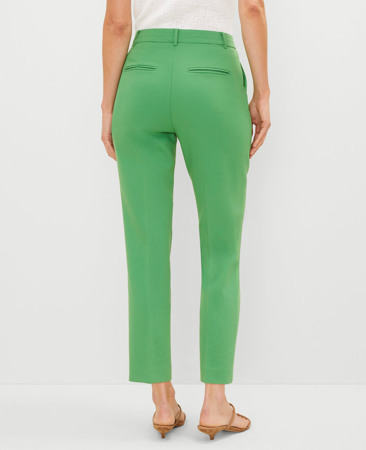 The Petite Eva Ankle Pant - Curvy Fit