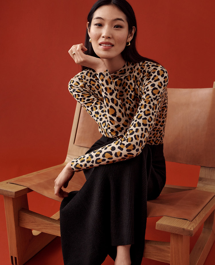 Mock neck leopard top hotsell