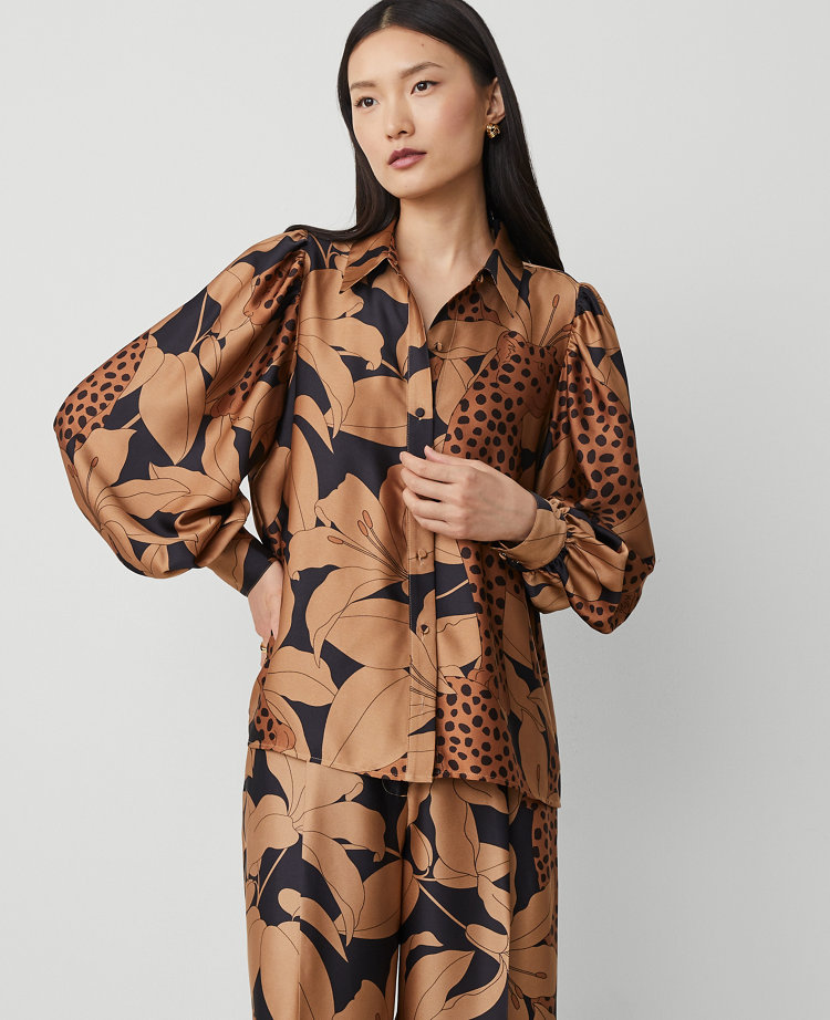 Petite Cat Print Voluminous Collared Shirt