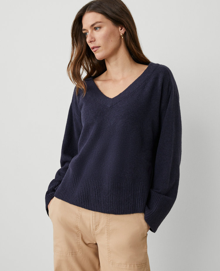 Relaxed V-Neck Sweater carousel Product Image 2