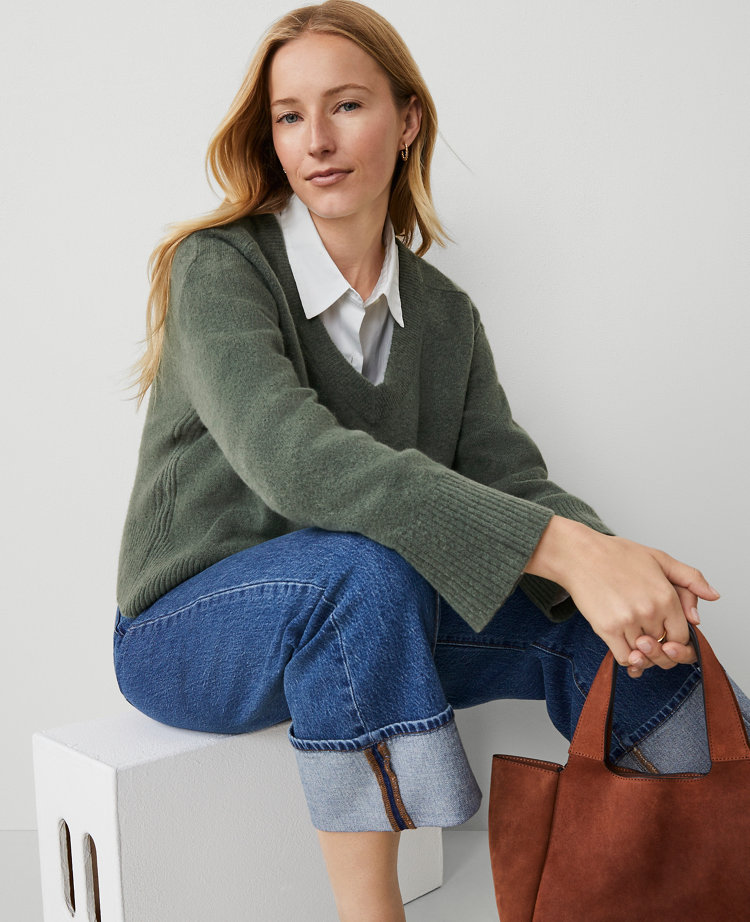 Weekend Collection Relaxed V-Neck Sweater