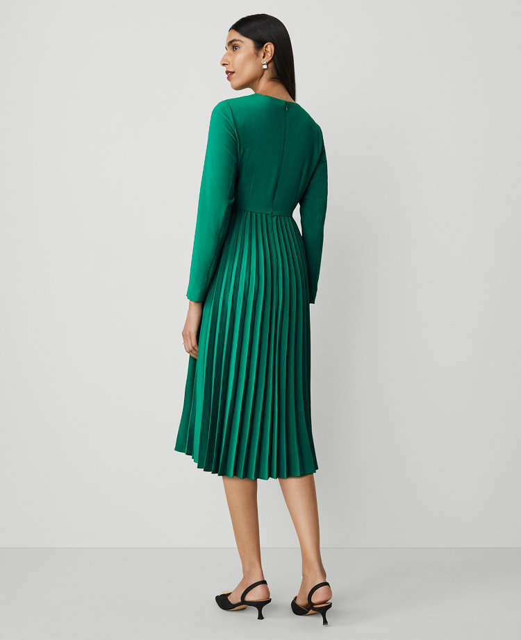 Back-Pleat Midi Dress