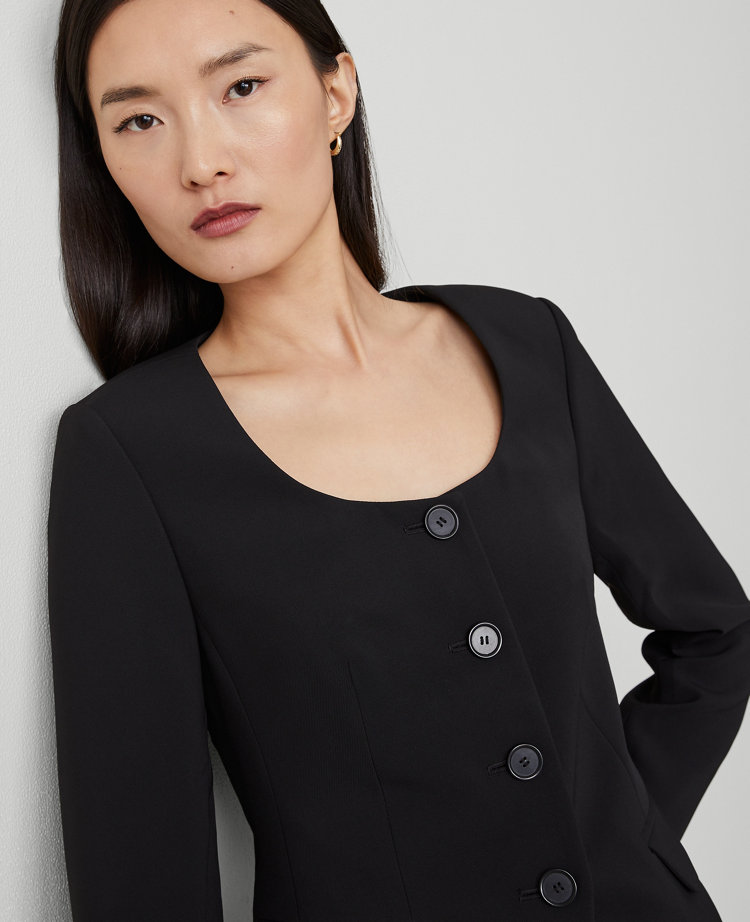 Fluid Crepe Fitted U-Neck Jacket