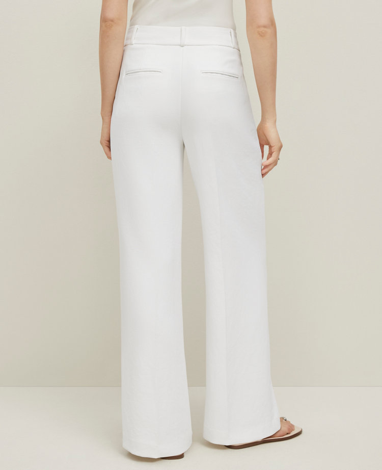 The Wide-Leg Pant in Crinkle Crepe