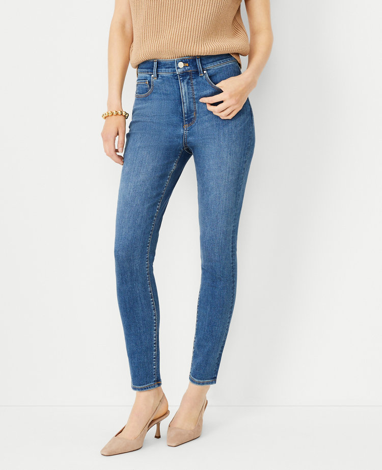 High Rise Skinny Jeans in Classic Indigo Wash