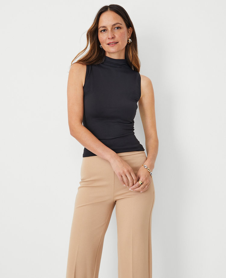 Seamless Sleeveless Mock Neck Top 