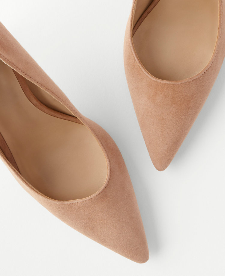 Mila Suede Pumps