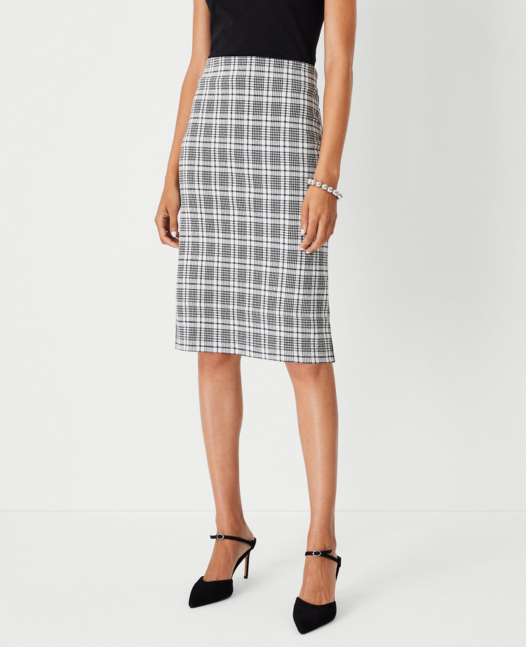 Pull On Pencil Skirt in Plaid