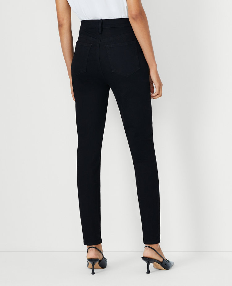 Petite Curvy High-Rise Skinny Jeans in Moreaux Wash