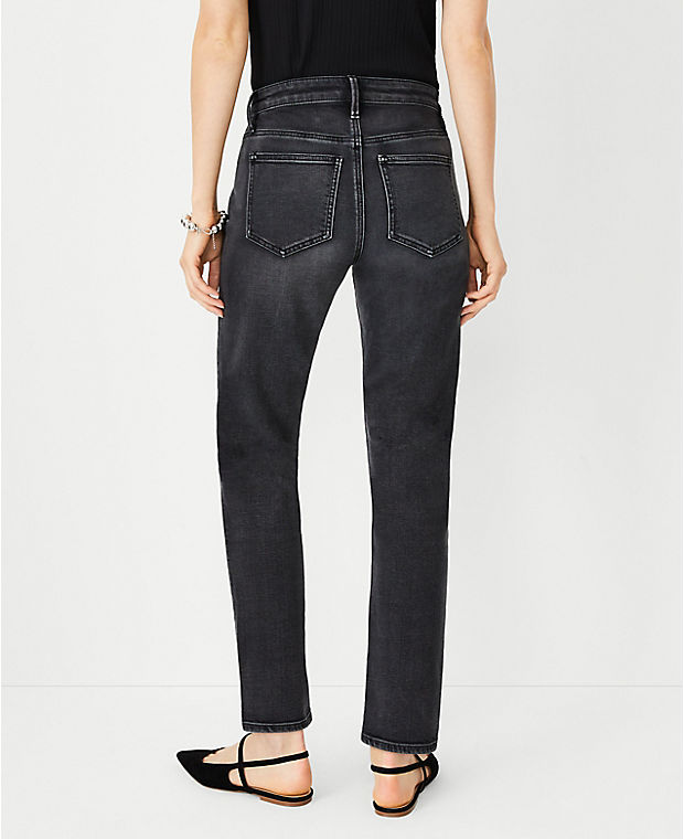 Petite Mid Rise Tapered Jeans in Washed Black Wash