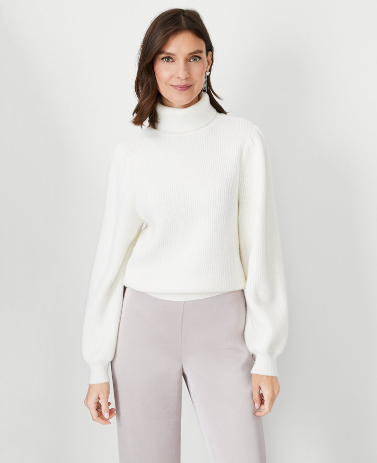 White ribbed 2025 turtleneck top