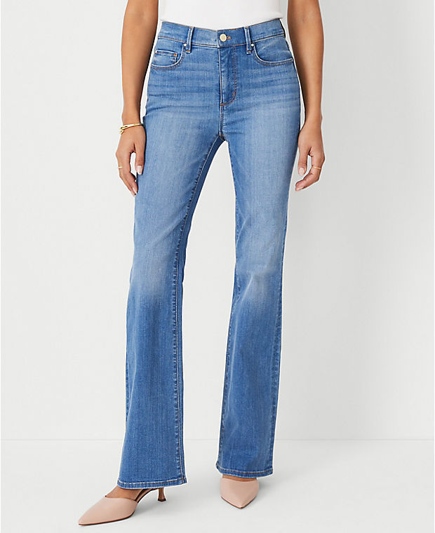 Petite Mid Rise Boot Jeans in Light Wash - Curvy Fit
