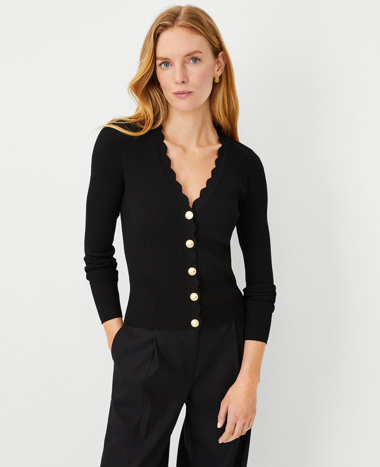 Scalloped Ribbed V-Neck Cardigan