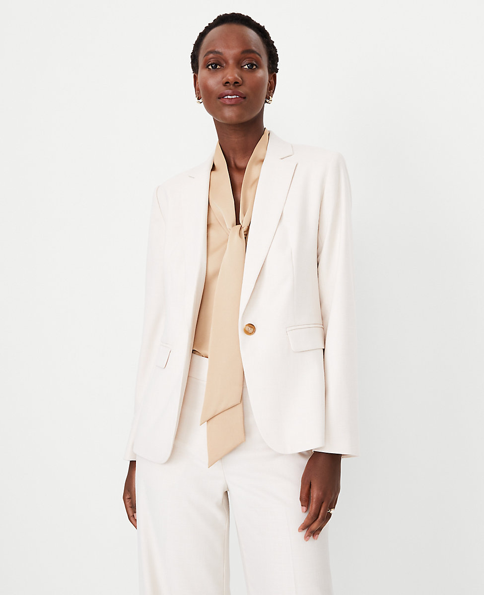 The Petite Notched One Button Blazer in Textured Stretch