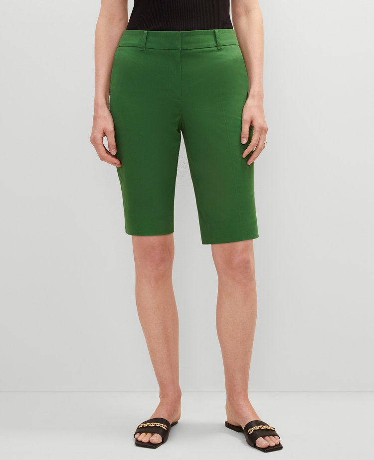The Petite Boardwalk Short - Curvy Fit